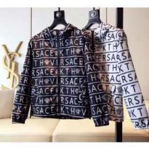 2026?2026秋冬流行色紹介 ヴェルサーチ VERSACE ブルゾン 2色可選 大胆なチェックの人気トレンド