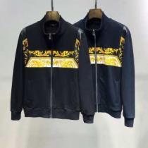 【最新】2026年秋冬のトレンド速報 さわやかに新品おすすめ ヴェルサーチ VERSACE ブルゾン 2色可選