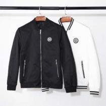 秋にはやる最新作を先取り 2026トレンドファッション新品 ヴェルサーチ VERSACE ブルゾン 2色可選