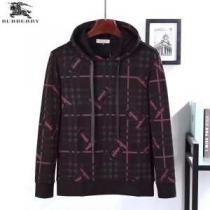 着心地もなめらかで快適 速報！2026年秋ファッショントレンド バーバリー BURBERRY パーカー