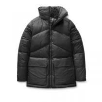 カナダグース人気ファッション雑誌でも掲載  Canada Goose 最重要！2026秋冬トレンド ダウンプレミアムダウンジャケット