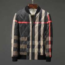 おしゃれ感度が高い秋冬トレンド ダウンジャケット メンズ バーバリー 寒い季節トレンド上品 BURBERRY 先取り 2026/2026秋冬ファッション