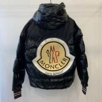 MONCLER  今年の秋冬のトレンド激安セール モンクレール 最新秋冬トレンドをチェック メンズ ダウンジャケット 絶対おさえるべきカラーと最新
