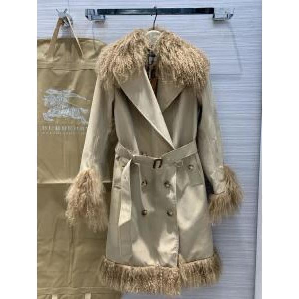 パーカー  秋冬にお世話になる定番  バーバリー 優しいのに存在感 BURBERRY 【最新】2026年秋冬のトレンド速報