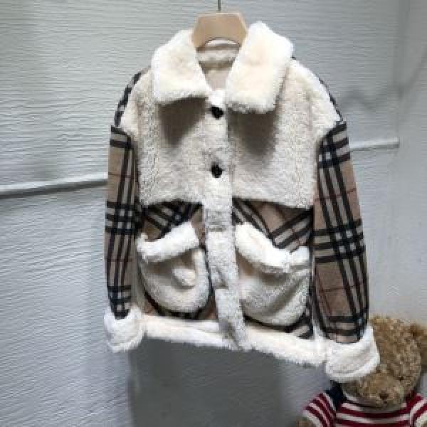 オシャレスタイルが今年流 バーバリー 今季トレンド抜け感新品 BURBERRY ハーフコート 2026-20秋冬取り入れやすい