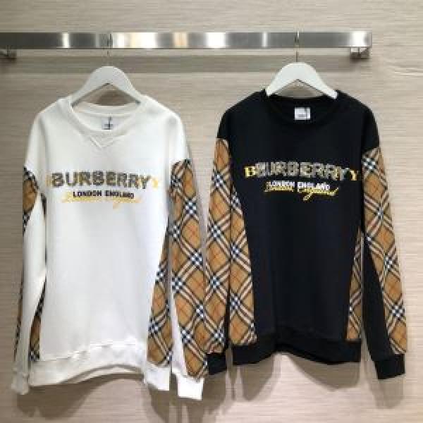 秋服コーデ2026年版 バーバリー BURBERRY 大胆なチェックの人気トレンド プルオーバーパーカー 2色可選 秋にはやる最新作を先取り