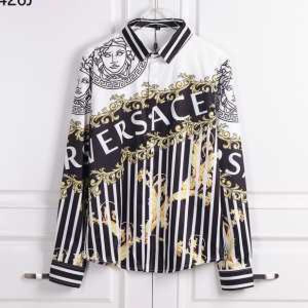 シャツ 最重要！2026秋冬トレンド 絶対おさえるべきカラーと最新 ヴェルサーチ VERSACE