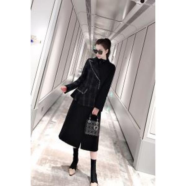 DIOR  ファッション上級者向け ディオール 素敵続くトレンド 2026秋冬トレンドデザイン  スカート 人気の秋冬新作再登場