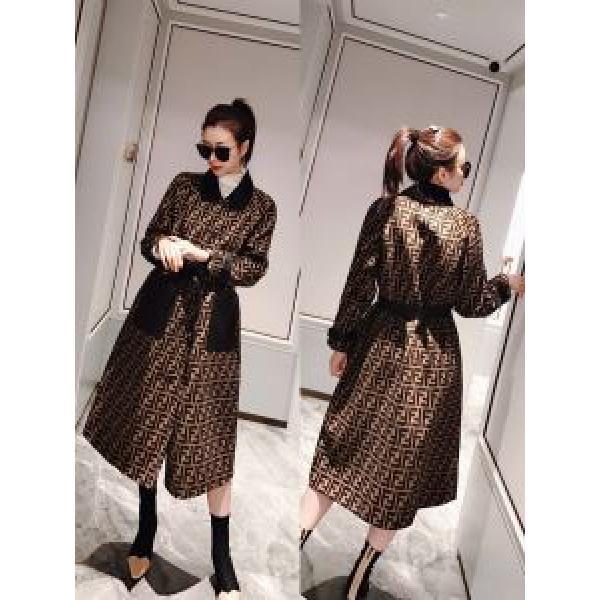 最新トレンドコーデおすすめ　スカート 使いやすさのトレンド　フェンディ機能性が良くブランド新品　FENDI 2026-2026秋冬のファッション