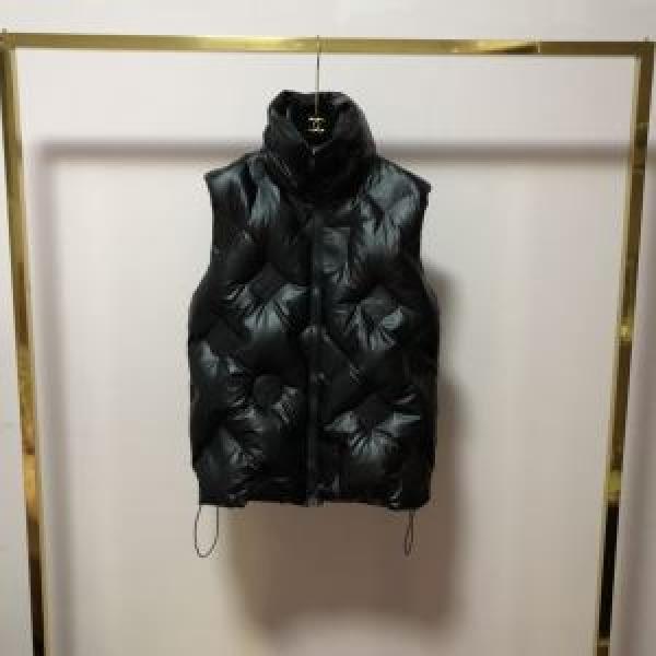 秋冬もちろん主役級　ルイ ヴィトン2026秋のファッショントレンドはこれ　 LOUIS VUITTON　ダウンジャケット　秋ファションのトレンド