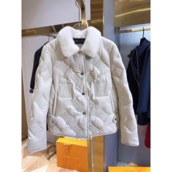 ルイ ヴィトン おしゃれ感度が高い秋冬トレンド　LOUIS VUITTON　先取り 2026/2026秋冬ファッション　ブルゾン　寒い季節トレンド上品