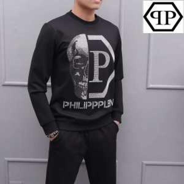 活躍するトレンドアイテム フィリッププレイン PHILIPP PLEIN  プルオーバーパーカー 2026年秋冬に欠かせない