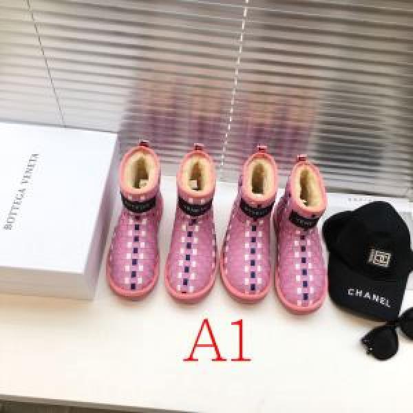 【2025秋冬】の注目トレンド 3色可選 ボッテガ ブランド BOTTEGA VENETA今季トレンド抜け感新品  レザーブーツ オシャレスタイルが今年流