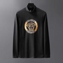 ヴェルサーチ VERSACE 長袖Tシャツ 2色可選 トレンド入り確実最新コレクション 2026秋冬流行ファション