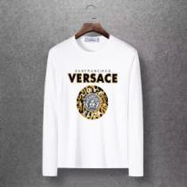 毎日はちょっとイイ秋冬新品 2026秋冬トレンドアイテム ヴェルサーチ VERSACE 長袖Tシャツ 4色可選