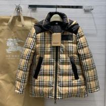 秋にこれがはやりそう バーバリー BURBERRY 注目の秋ファッション一番 ハーフコート 2026秋冬トレンド押さえておきたい