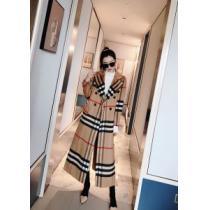 BURBERRY 秋トレンドの新定番 バーバリー 今から取り入れられるトレンド パーカー  2026年秋冬に欠かせない