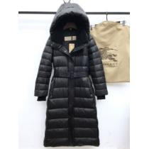 2026-20秋冬トレンドファッション 2色可選 バーバリー BURBERRY 秋冬流行りファション  ダウンジャケット 最新秋冬トレンドをチェック
