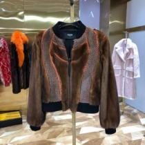今シーズン注目のアイテム　コート 今年らしいおすすめ新品　フェンディ FENDI　2026秋断然ブランド推し