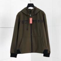 シュプリーム 更にトレンドが急上昇中 SUPREME 【2026秋冬】の注目トレンド フード付きコート オシャレスタイルが今年流