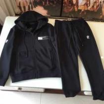 激安価格プラダ スウェットセットアップ クリスマスギフト 人気Prada上下 メンズ ファション カジュアルジャケット 通販