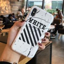 Off-White オフホワイト 2色可選  ケータイケース 人気ブランドの新作秋冬トレンド 2026秋に注目したい.561.