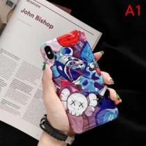 2色可選 2026秋のファッショントレンドはこれ シュプリーム SUPREME 秋冬もちろん主役級 スマートフォンケース  秋ファションのトレンド.561.