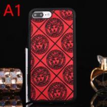 2026-2026秋冬のファッション 多色可選 ヴェルサーチ 最新トレンドコーデおすすめ VERSACE スマートフォンケース 使いやすさのトレンド.561.