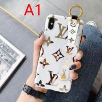 秋冬にお世話になる定番 多色可選 気になる2026年秋のファッション ルイ ヴィトン LOUIS VUITTON ケータイケース.561.