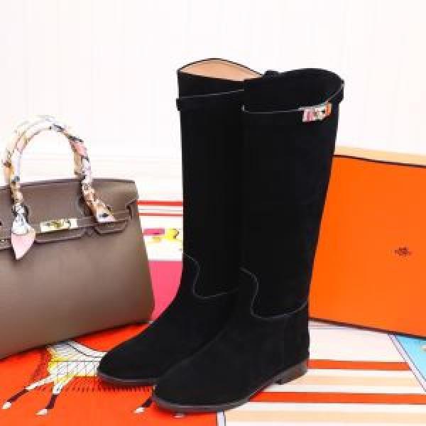 エルメス HERMES 秋冬もちろん主役級 レザーブーツ 2026秋のファッショントレンドはこれ 大人かわいい秋冬コーデを楽しみ