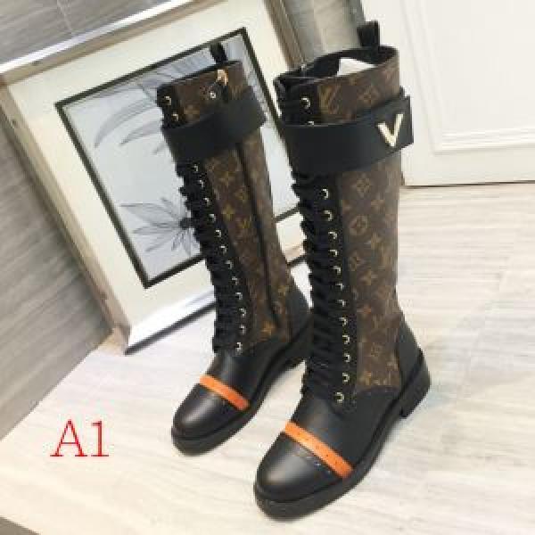 2色可選 LOUIS VUITTON ヒットする秋冬コレクション ルイ ヴィトン  2026トレンドアイテム激安 レザーブーツ おすすめする注目トレンド