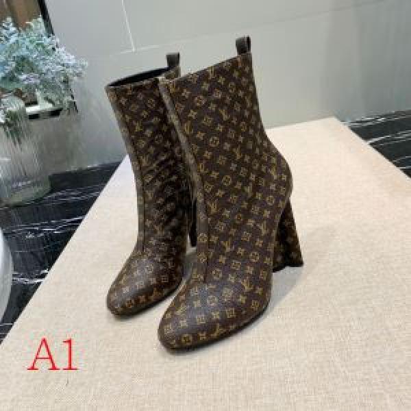 3色可選 今年の秋冬のトレンド激安セール ルイ ヴィトン LOUIS VUITTON 2026-2026秋冬流行色紹介 レザーブーツ 最新秋冬トレンドをチェック
