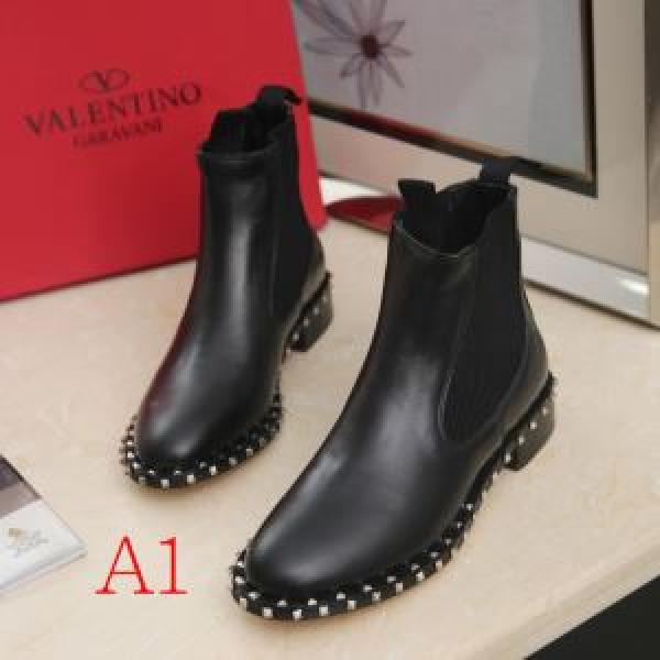 2026-20秋冬取り入れやすい レザーブーツ2色可選  オシャレスタイルが今年流 ヴァレンティノ VALENTINO  支持率が高い秋冬最新作