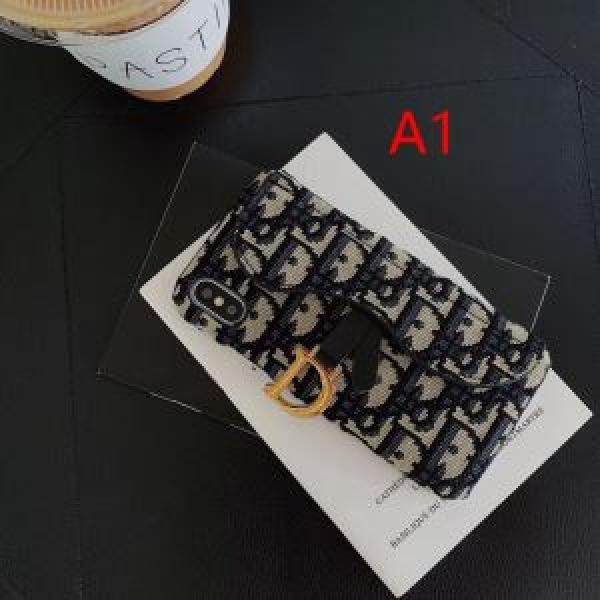 2色可選 ケータイケース 2026秋冬トレンドデザイン 大人かわいい秋冬コーデを楽しみ ディオール DIOR.561.