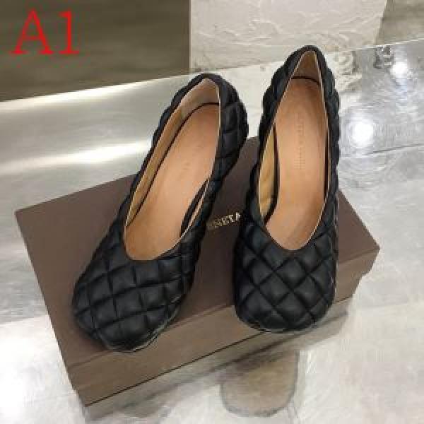 ボッテガ ブランド 3色可選 秋冬とれんど新品目立ち BOTTEGA VENETA 2026秋冬最重要アイテム パンプス ファッション上級者向け
