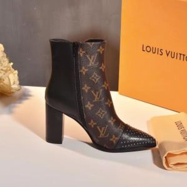 LOUIS VUITTON 秋冬ファッションコーディネート ルイ ヴィトン 重要！2026秋冬トレンド ハイヒール 機能性が良くブランド新品