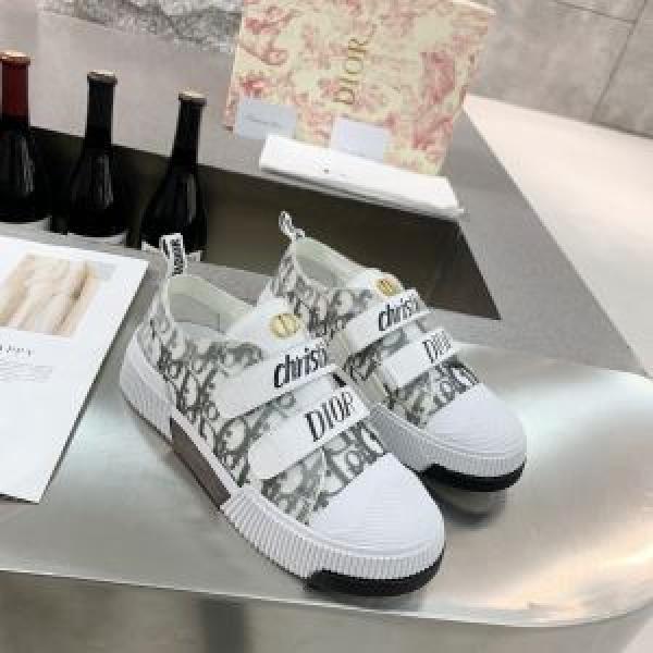 今年の秋冬のトレンド激安セール ランニングシューズ 2026-2026秋冬流行色紹介 ディオール DIOR 最新秋冬トレンドをチェック