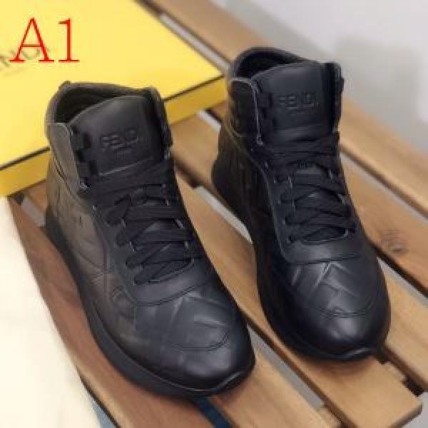 人気ファッション雑誌でも掲載 3色可選 フェンディ 最重要！2026秋冬トレンド FENDI 最新トレンドコーデおすすめ ランニングシューズ