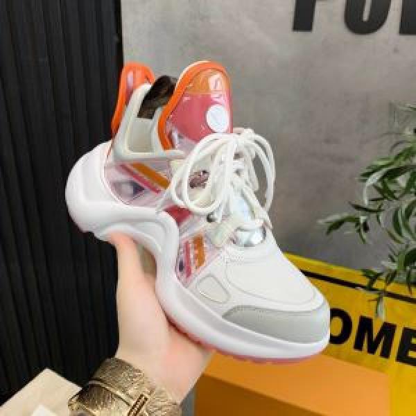 ルイ ヴィトン 2026-2026秋冬のファッション LOUIS VUITTON 今季トレンド新作はこれ ランニングシューズ 秋冬に大注目のカラー