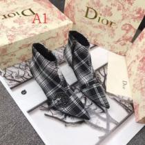 ディオール今季トレンド新作はこれ  2色可選 DIOR 秋冬に大注目のカラー レザーブーツ 速報！2026年秋ファッショントレンド