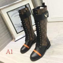 2色可選 LOUIS VUITTON ヒットする秋冬コレクション ルイ ヴィトン  2026トレンドアイテム激安 レザーブーツ おすすめする注目トレンド