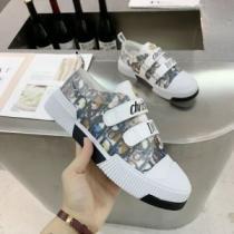 絶対おさえるべきカラーと最新  ディオール DIOR 最新秋冬トレンドをチェック！2026-20秋冬 ランニングシューズ やっぱり優しい色