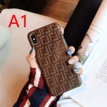 スマホケースFENDIフェンデイ コピーiPhoneX/XSケース おすすめ 注目トレンド エレガント ユニセックス アイフォンケース 激安通販.561.