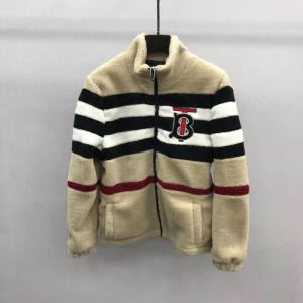 バーバリー 完売必至の人気モデルをご紹介 2026秋冬最重要アイテム BURBERRY ダウンジャケット