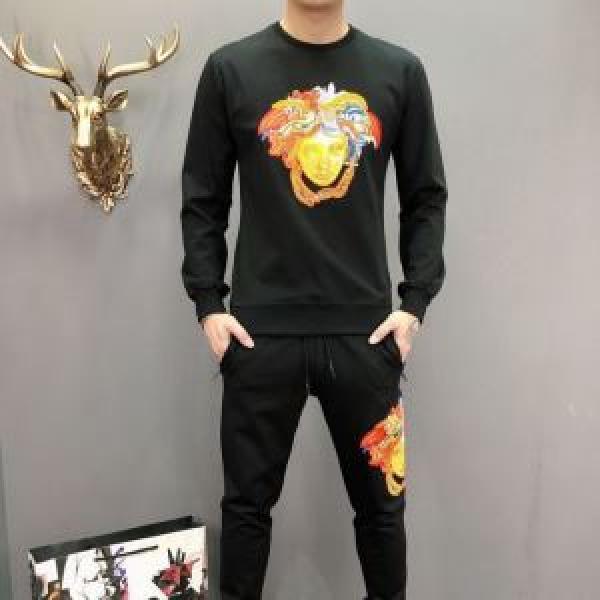 世界的に希少な2026秋冬新作 上下セット VERSACE ヴェルサーチ おしゃれでおすすめ今季トレンド