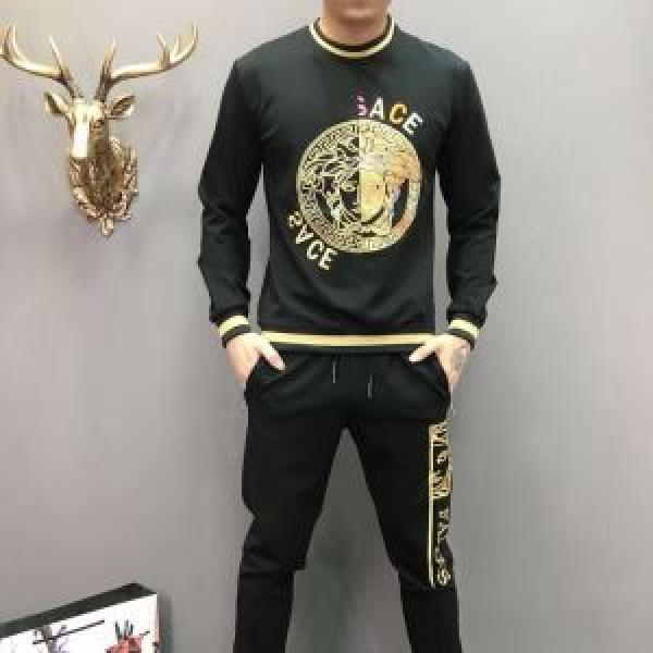 店舗で人気満点2026秋冬新作 上下セット VERSACE ヴェルサーチ さわやかに新品おすすめ