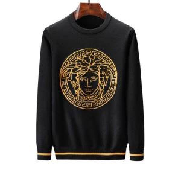 プルオーバー 2026秋冬最安価格新品 VERSACE ヴェルサーチ  大人かわいい秋冬コーデを楽しみ