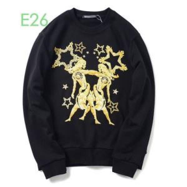 手頃価格でカブり知らず ジバンシー GIVENCHY プルオーバーパーカー 価格も嬉しいアイテム