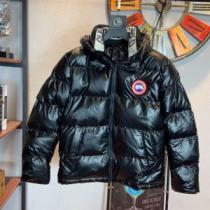 【最新】2026年秋冬のトレンド速報 CANADA GOOSE カナダグースやっぱり優しい色 ダウンジャケット