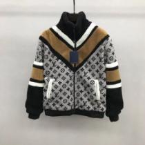 お洒落で秋冬注目トレンド LOUIS VUITTON ルイ ヴィトン 価値大の2026SS秋冬アイテム ダウンジャケット